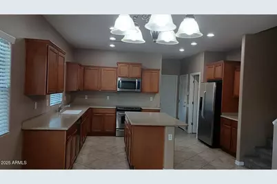 16013 N 21st Lane, Phoenix, AZ 85023 - Photo 5