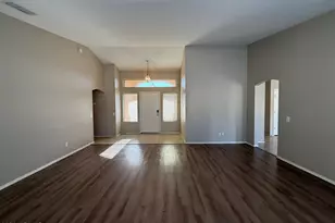 7039 S 19th St, Phoenix, AZ 85042 - Photo 3