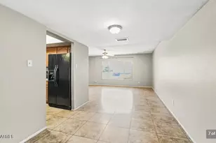 3520 W Banff Ln., Phoenix, AZ 85053 - Photo 7