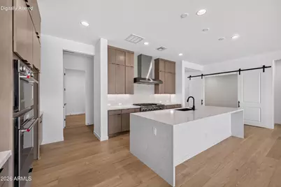 10438 E Ulysses Avenue, Mesa, AZ 85212 - Photo 11