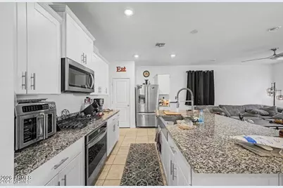 12418 W Glenn Court, Glendale, AZ 85307 - Photo 3