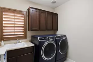 12129 W Desert Mirage Dr, Peoria, AZ 85383 - Photo 27