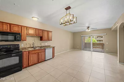 920 E Devonshire Avenue #2024, Phoenix, AZ 85014 - Photo 5