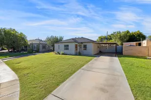 542 W Lewis Ave, Phoenix, AZ 85003 - Photo 1