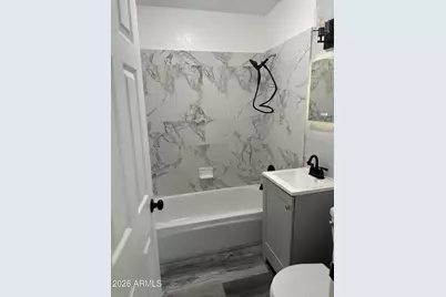 216 E Carol Avenue, Phoenix, AZ 85020 - Photo 13
