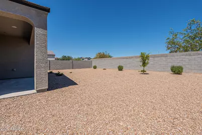 30572 W Celeborn Drive, Buckeye, AZ 85396 - Photo 31