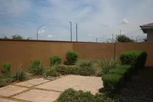 662 S Olympic Dr, Gilbert, AZ 85296 - Photo 3