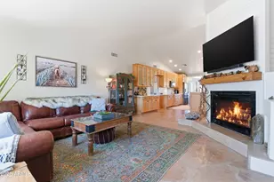 10712 E Hummingbird Ln, Gold Canyon, AZ 85118 - Photo 7