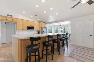 10712 E Hummingbird Ln, Gold Canyon, AZ 85118 - Photo 11