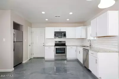 519 W Pebble Beach Drive, Tempe, AZ 85282 - Photo 5