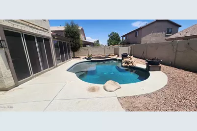 10755 W Davis Lane, Avondale, AZ 85323 - Photo 11