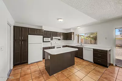 8689 E Roosevelt Circle, Scottsdale, AZ 85257 - Photo 11