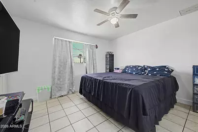 3801 W Meadowbrook Avenue, Phoenix, AZ 85019 - Photo 17