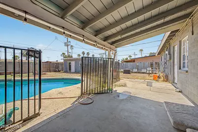 3801 W Meadowbrook Avenue, Phoenix, AZ 85019 - Photo 27
