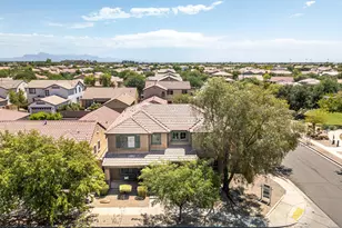1709 S Penrose Dr, Gilbert, AZ 85295 - Photo 33