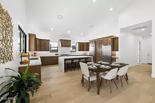 4108 E Avalon Dr, Phoenix, AZ 85018 - Photo 11