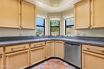 2012 E Northview Avenue, Phoenix, AZ 85020 - Photo 17