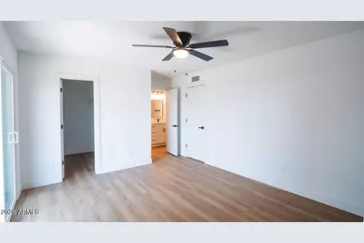 5712 N 68th Drive, Glendale, AZ 85303 - Photo 13