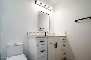 5712 N 68th Dr, Glendale, AZ 85303 - Photo 11