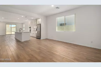 17318 W Surrey Drive, Surprise, AZ 85388 - Photo 7