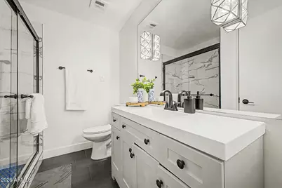 3046 N 32nd Street #338, Phoenix, AZ 85018 - Photo 17