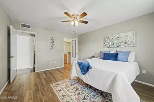 10042 W Hawthorn Dr, Sun City, AZ 85351 - Photo 15