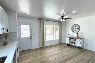 5028 N 102nd Ave, Glendale, AZ 85307 - Photo 9
