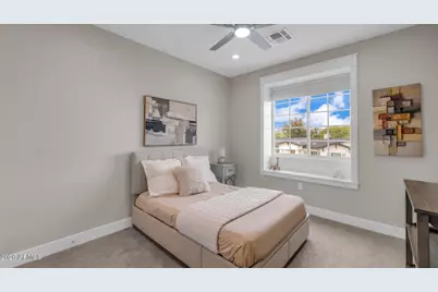3913 E Devonshire Avenue, Phoenix, AZ 85018 - Photo 21
