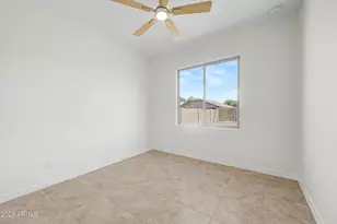 24433 W Sheraton Ln, Buckeye, AZ 85326 - Photo 15