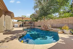 545 S Lemon Ct, Gilbert, AZ 85296 - Photo 17