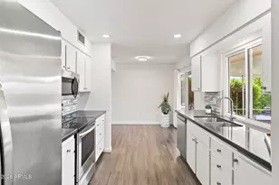 9443 W Newport Dr, Sun City, AZ 85351 - Photo 15