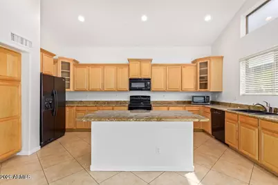 4542 N 111th Drive, Phoenix, AZ 85037 - Photo 7
