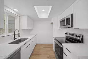 9684 W Vogel Ave, Peoria, AZ 85345 - Photo 7