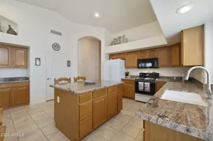 12435 W Monte Vista Rd, Avondale, AZ 85392 - Photo 13