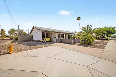 7753 E Earll Drive, Scottsdale, AZ 85251 - Photo 3