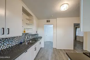 7226 N 26th Dr, Phoenix, AZ 85051 - Photo 9