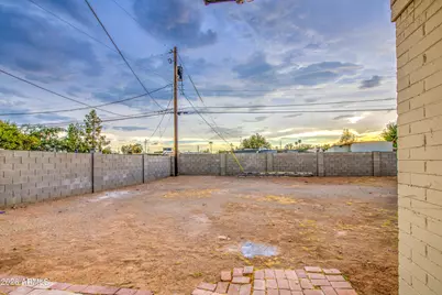 7226 N 26th Drive, Phoenix, AZ 85051 - Photo 25