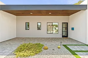 3446 N 47th St, Phoenix, AZ 85018 - Photo 3