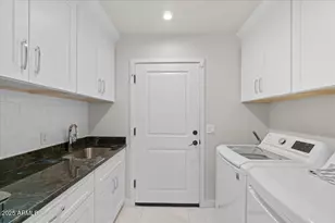7799 E Oakshore Dr, Scottsdale, AZ 85258 - Photo 15