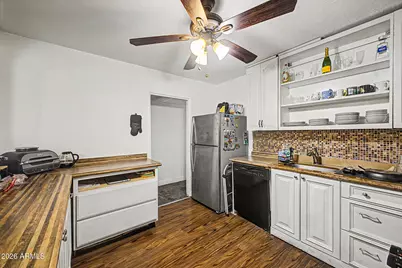 1449 S 11th Avenue, Phoenix, AZ 85007 - Photo 11