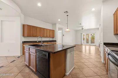6229 S Moccasin Trail, Gilbert, AZ 85298 - Photo 5