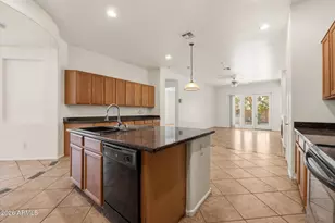 6229 S Moccasin Trail, Gilbert, AZ 85298 - Photo 5