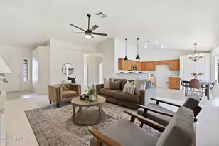 2047 E Temple Ct, Gilbert, AZ 85296 - Photo 9