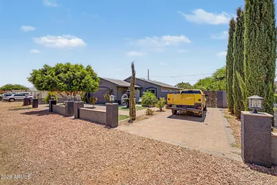 5217 E Shadow Lane, San Tan Valley, AZ 85140 - Photo 5