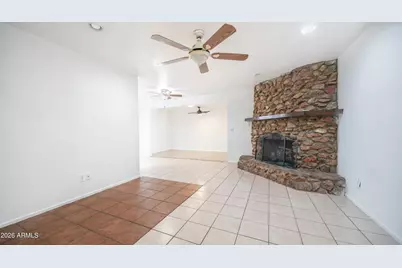 588 W 21st Avenue, Apache Junction, AZ 85120 - Photo 3