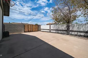 588 W 21st Ave, Apache Junction, AZ 85120 - Photo 27