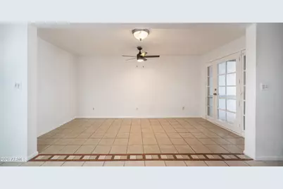 588 W 21st Avenue, Apache Junction, AZ 85120 - Photo 7