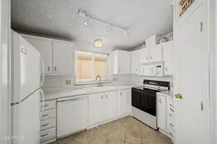 1952 E Augusta Ave, Chandler, AZ 85249 - Photo 9