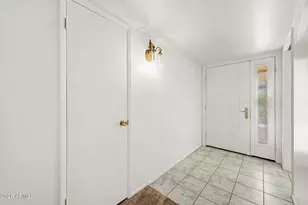 10608 W El Capitan Cir, Sun City, AZ 85351 - Photo 7