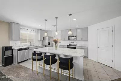 2333 W Kowalsky Lane, Phoenix, AZ 85041 - Photo 3
